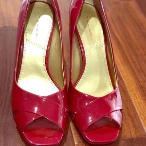 Tahari Red Heels